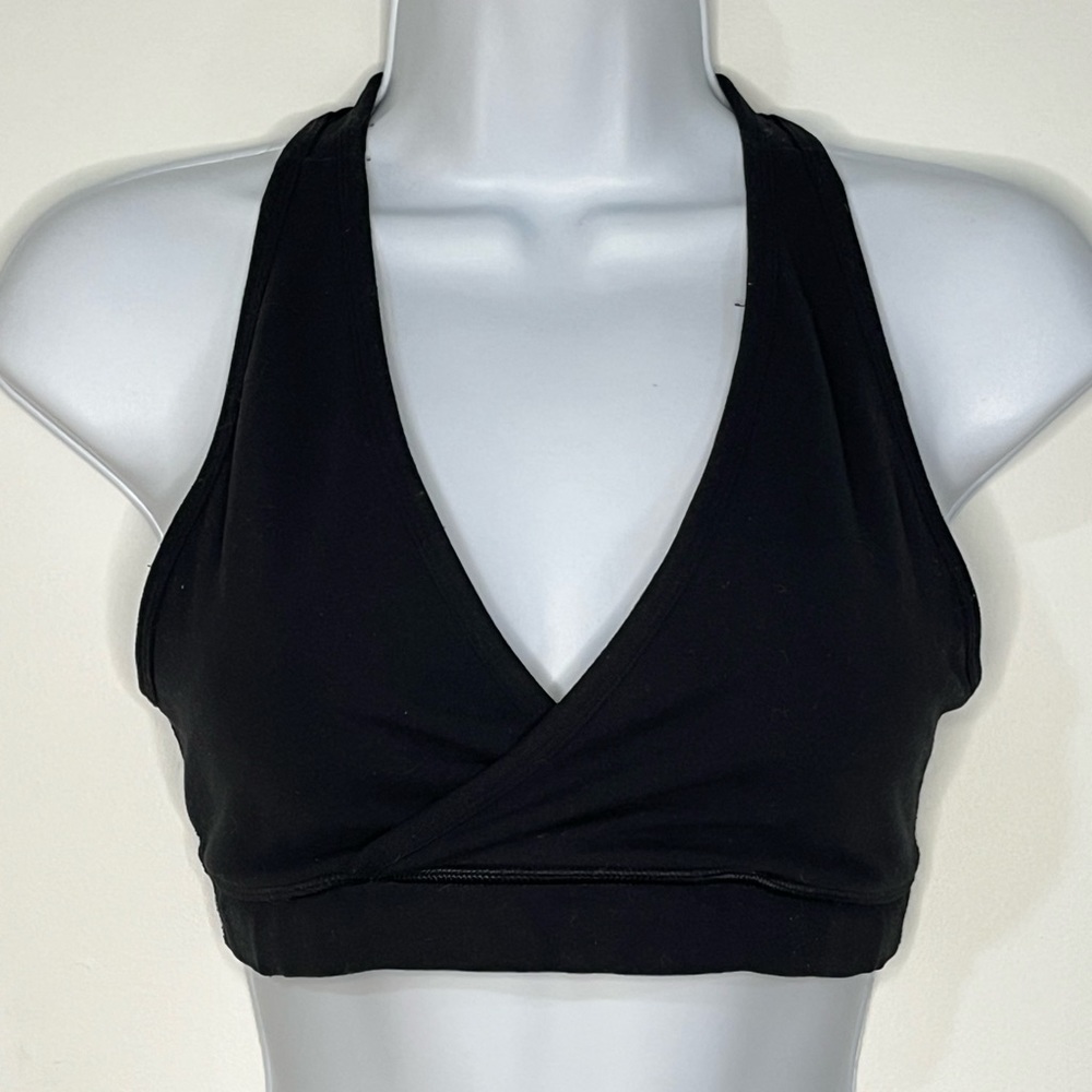 Lululemon black racerback sports bra 6 or 8
